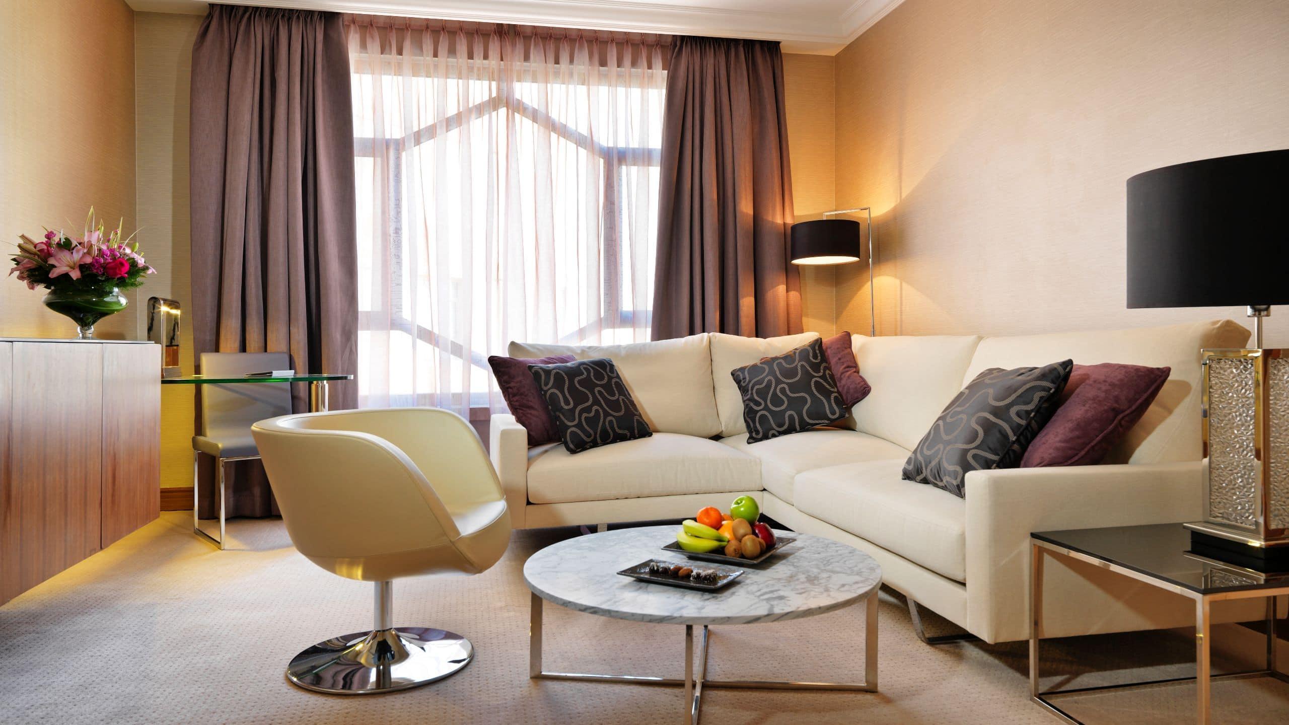 Grand Hyatt Amman Hotell Exteriör bild A living room