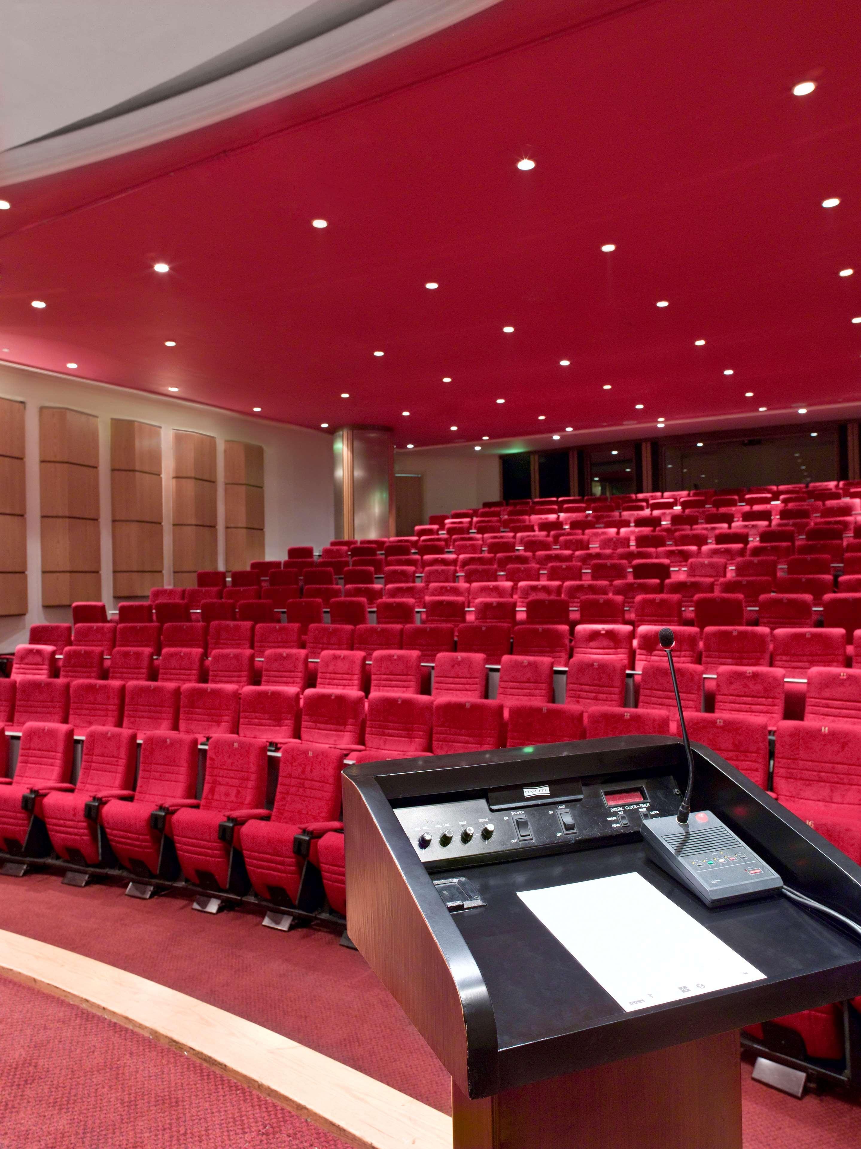 Grand Hyatt Amman Hotell Exteriör bild The main auditorium
