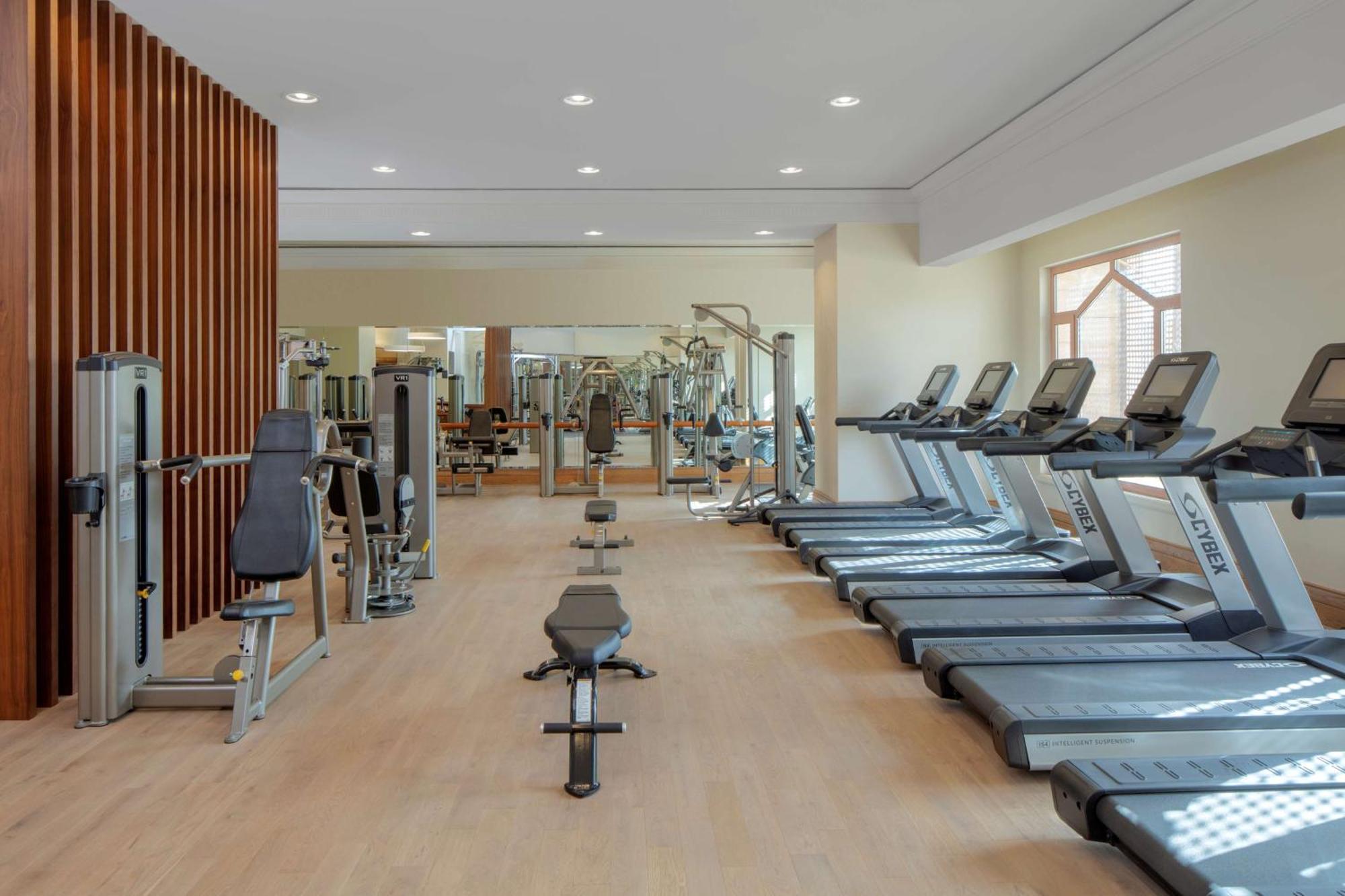 Grand Hyatt Amman Hotell Exteriör bild The gym at the hotel