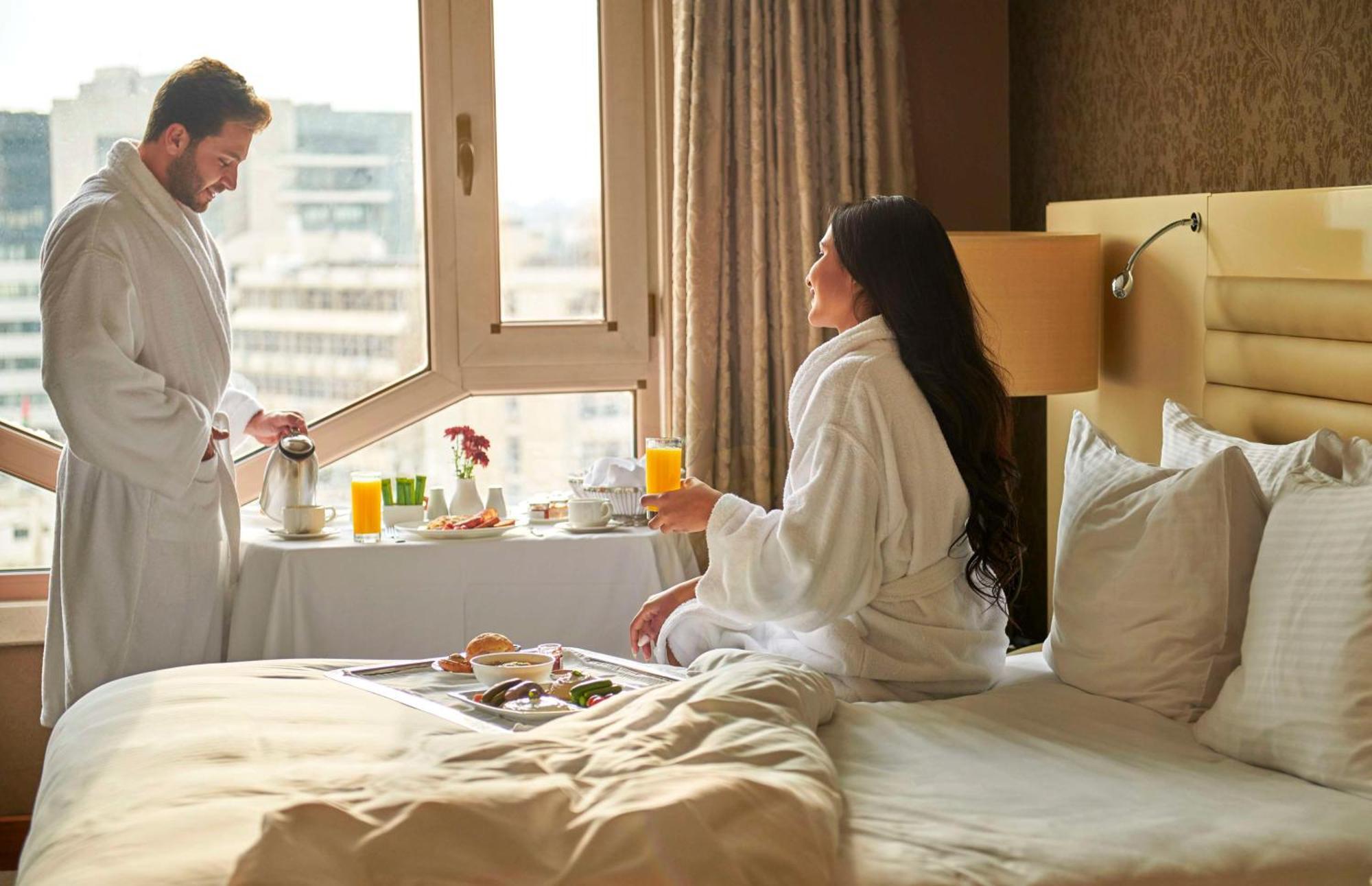 Grand Hyatt Amman Hotell Exteriör bild Room service